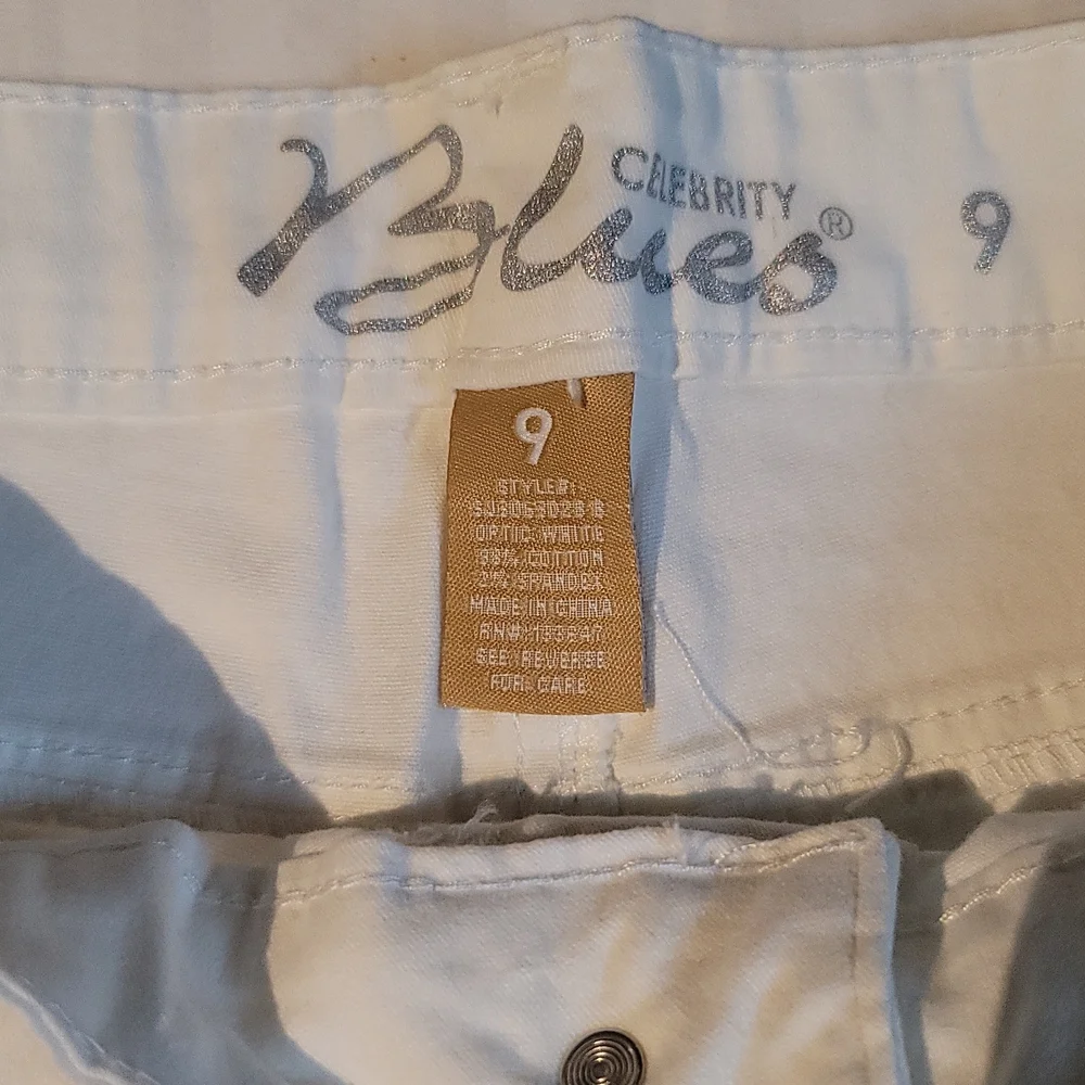 Shorts - Picture 5 of 5
